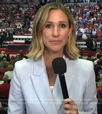 Caitlin Huey-Burns’ light blue blazer on CBS Evening News