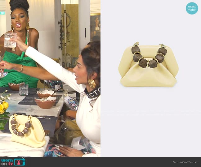 THEMOIRè Gea Wood Stones Canary Bag worn by Sara Al Madani (Sara Al Madani) on The Real Housewives of Dubai