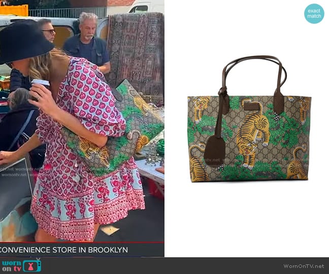 Gucci GG Supreme Monogram Bengal Medium Shopping Tote worn by Lara Spencer on Good Morning America