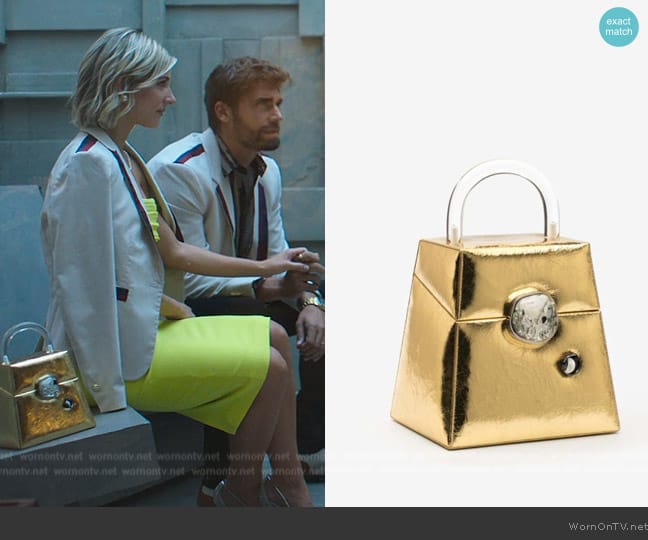 Pat Studio The Trapeze Golden Moon Bag worn by Guillermina (Alexandra Pino) on Elite