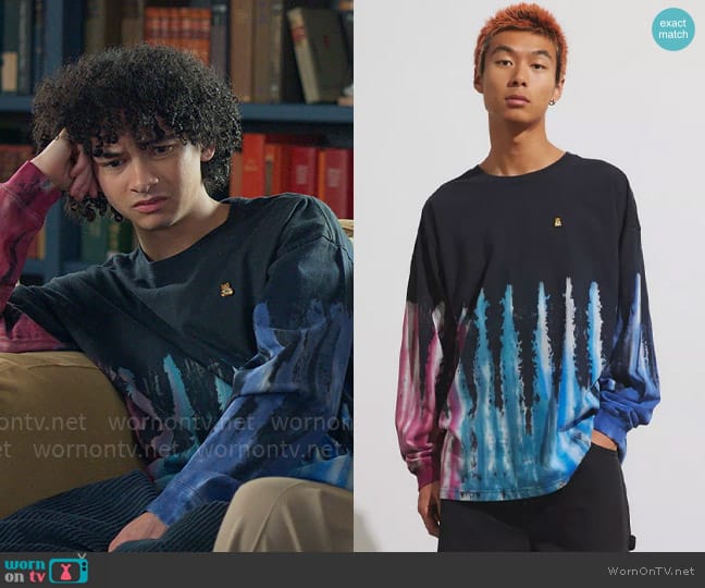 Teddy Fresh at Urban Outfitters Dyed Flames Long Sleeve Tee worn by Finn Alexander (Faly Rakotohavana) on UnPrisoned