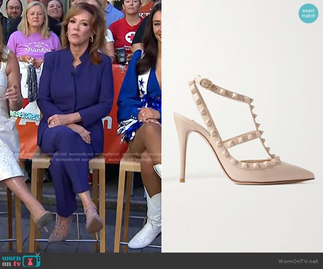 Valentino Garavani Rockstud Leather Pumps worn by Kelli Finglass on Today