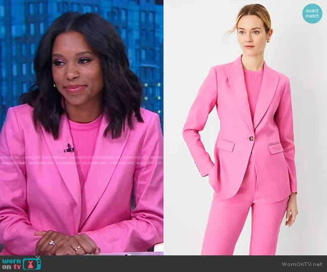 The Wide Peak Lapel One Button Blazer in Linen Blend worn by Rachel Scott on Good Morning America