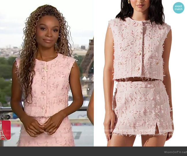 ASTR the Label Francie Button-Front Sleeveless Top worn by Zuri Hall on Access Hollywood