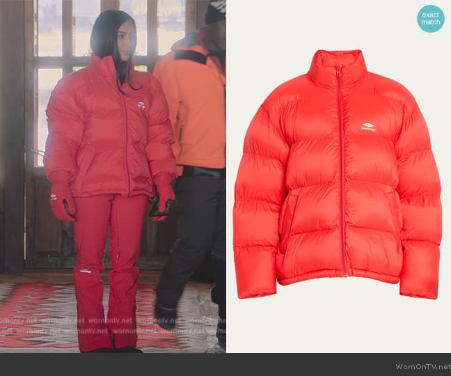 Balenciaga 3B Sports Icon Ski Puffer worn by Kim Kardashian (Kim Kardashian) on The Kardashians