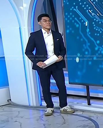 Brian Cheung's white striped sneakers on Today