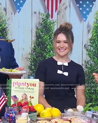 Carleigh Bodrug’s navy dress with white bows on Good Morning America