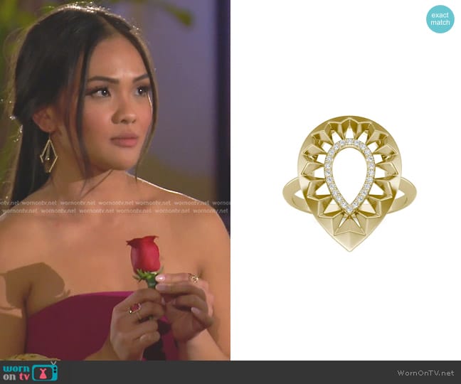 Charles & Colvard Solo Teardrop Ouro Statement Ring worn by Jenn Tran on The Bachelorette