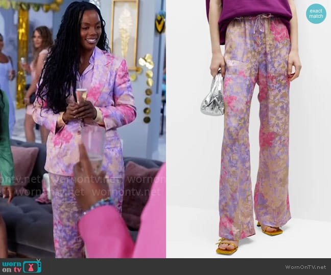 Dries van Noten Straight-Leg Floral-Print Casual Trousers With Drawstring Waist worn by Sabrina Hollins (Novi Brown) on Tyler Perrys Sistas