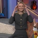 Elizabeth Debicki’s gray button jacket and pants on The Kelly Clarkson Show