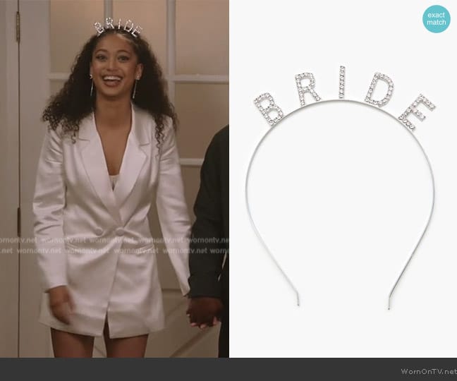 Forever 21 Rhinestone Bride Headband worn by Olivia Baker (Samantha Logan) on All American