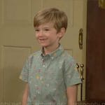 Harrison’s green printed shirt and shorts on The Young and the Restless