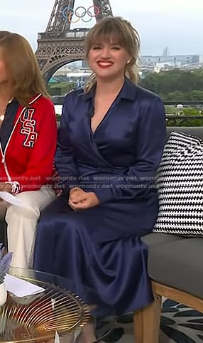 Kelly Clarkson’s navy satin wrap dress on Today