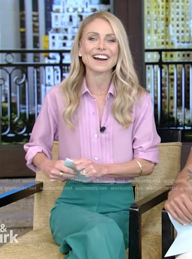 Kelly's pink pleated blouse and pants on Live with Kelly and Mark