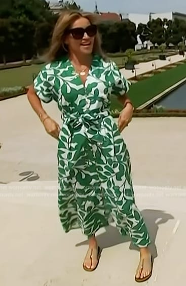 Kit's leaf print dress on Access Hollywood