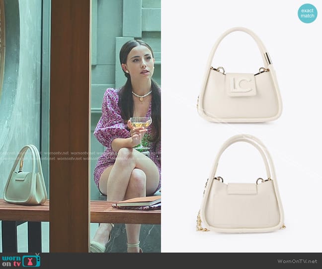 Lola Casademunt Mini Crossbody Bag with Thick Piping and Logo worn by Emilia Krawiet (Ane Rot) on Elite