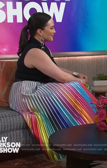 Lily Gladstone’s rainbow stripe skirt on The Kelly Clarkson Show