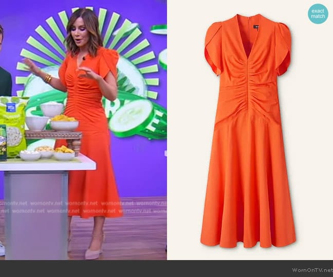 Me + Em Textured Pleat Front Midi Dress worn by Rebecca Jarvis on Good Morning America