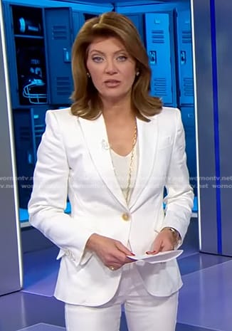 Norah's white blazer on CBS Evening News