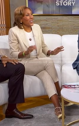 Robin's white studded pumps on Good Morning America