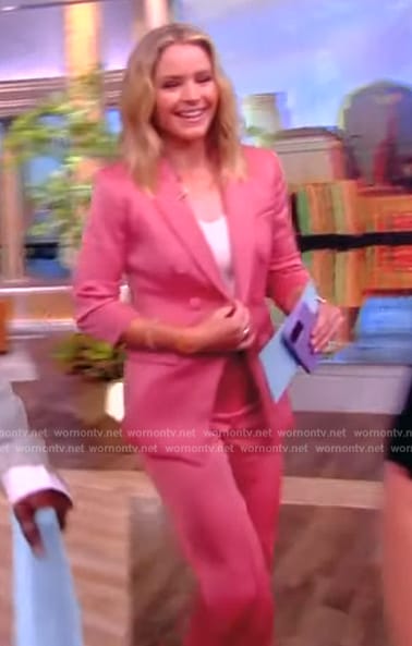 Sara’s pink double breasted blazer on The View