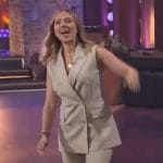 Scarlett Johansson’s beige vest and pants on The Kelly Clarkson Show