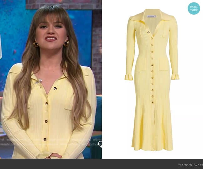 Self Portrait Rib-Knit Fluted Midi Shirtdress worn by Kelly Clarkson on The Kelly Clarkson Show