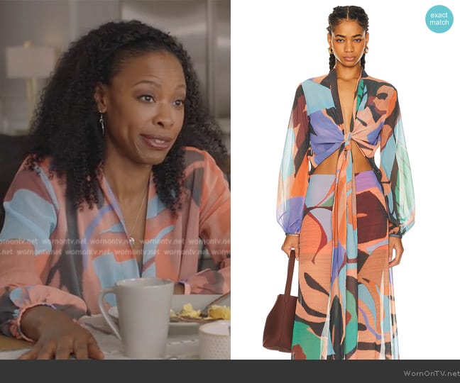 Silvia Tcherassi Honey Blouse worn by Grace James (Karimah Westbrook) on All American