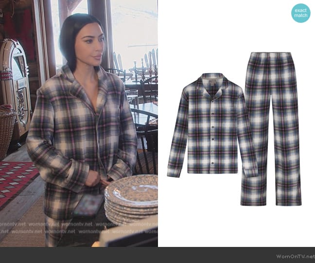 Skims Unisex Sleep Set worn by Kim Kardashian (Kim Kardashian) on The Kardashians