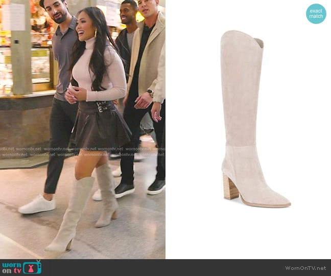 Steve Madden Bixby Boot in Sand Suede worn by Jenn Tran on The Bachelorette