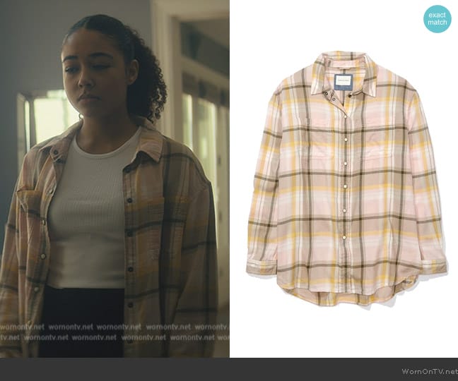 American Eagle Flannel Shirt worn by Claire Hargreeves (Millie Davis) on The Umbrella Academy