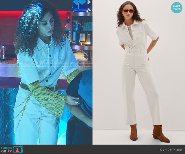 Mango Short-sleeved Denim Jumpsuit in Ecru worn by Nadia Shanaa (Mina El Hammani) on Elite