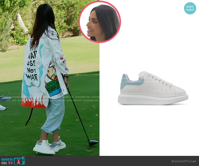 Sara’s white sneakers on The Real Housewives of Dubai