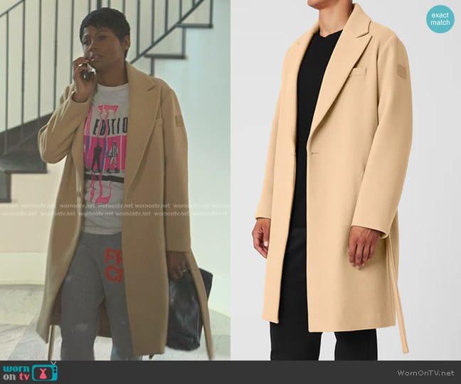 Alo Wool Gameday Overcoat in Camel worn by Jax Stewart (Emayatzy Corinealdi) on Reasonable Doubt