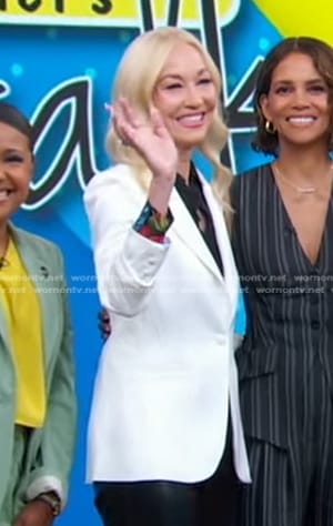 Dr. Pauline Maki's black blouse and white blazer on Good Morning America