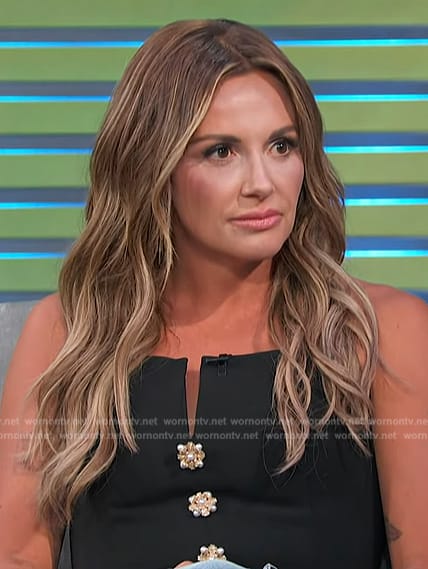 Carly Pearce's black strapless top on Access Hollywood