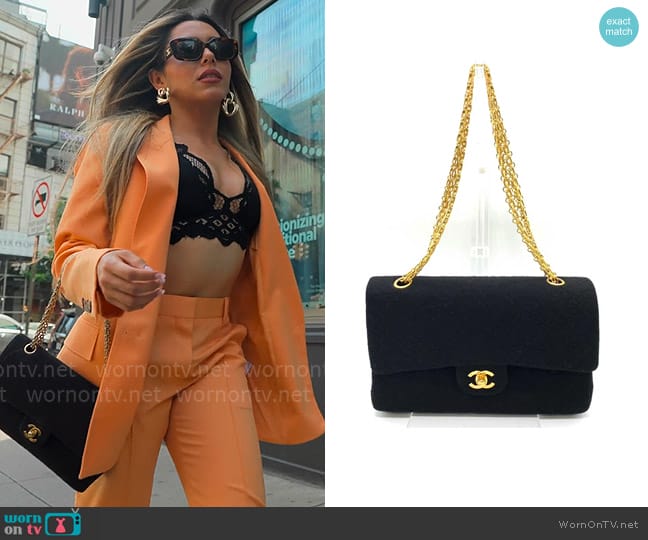 Chanel Matelasse 25 Classic Chain Shoulder Bag worn by Jade Shenker on Owning Manhattan