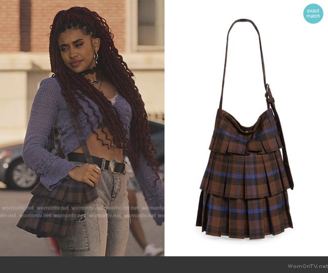 Collina Strada Light Chrysanthemum Pleated Shoulder Bag worn by Amira (Pascual-Peña) on Bel-Air