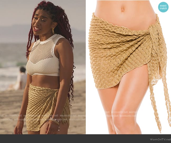 Elif Metallic Crochet Short Cover Pareo worn by Amira (Pascual-Peña) on Bel-Air