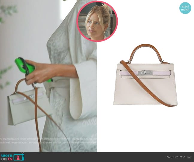 Hermes Kelly Mini II Tricolore Verso Craie/Mauve Pale/Gold Veau Epsom worn by Caroline Stanbury (Caroline Stanbury) on The Real Housewives of Dubai