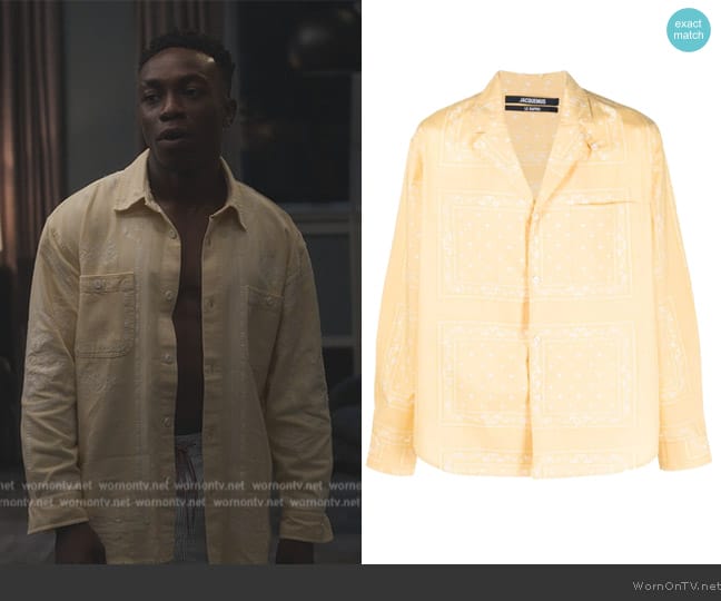 Jacquemus Le Chemise Luis paisley-print shirt worn by Carlton Banks (Olly Sholotan) on Bel-Air