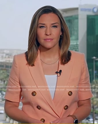 Mary's pink short sleeve blazer on Good Morning America