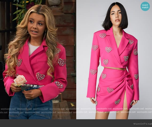 Nasty Gal Embellished Diamante Heart Cropped Blazer worn by Destiny Baker (Mallory James Mahoney) on Bunkd