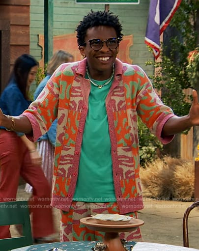 Noah's floral knit cardigan and shorts on Bunkd