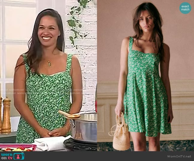 Sezane Salie Dress in Garden Green worn by Yasmin Fahr on Today