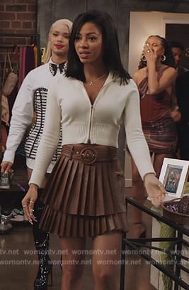 Thea’s brown pleated belted mini skirt on All American Homecoming