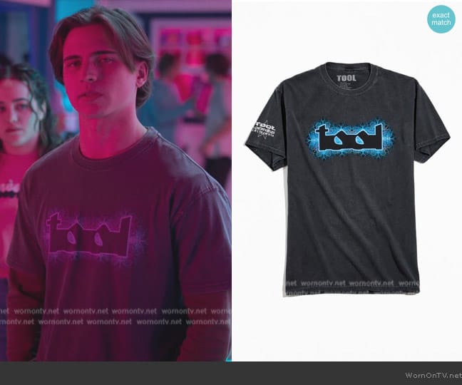 Urban Outfitters Tool Nerve Ending Tee worn by Robby Keene (Tanner Buchanan) on Cobra Kai