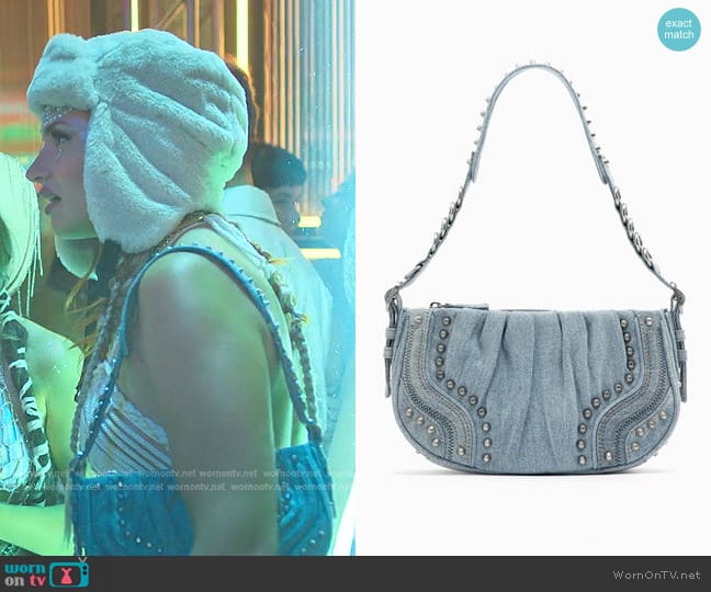 Zara Studded Denim Shoulder Bag worn by Chloe (Mirela Balic) on Elite