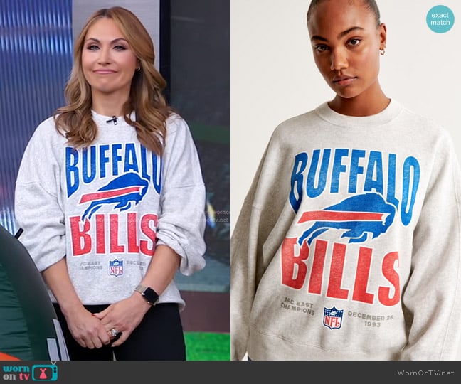 NFL by Abercrombie Buffalo Bills Graphic Oversized Sunday Crew worn by Lori Bergamotto on Good Morning America