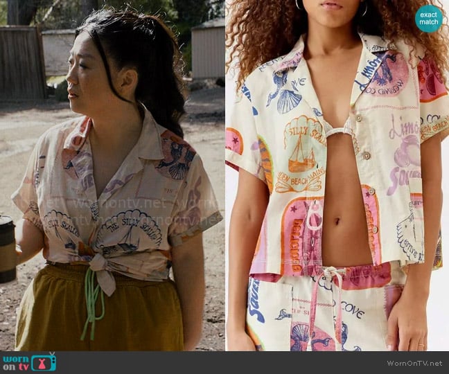 BDG at Urban Outfitters Del Rey Souvenir Button-Down Top worn by Ashley (Sherry Cola) on Nobody Wants This